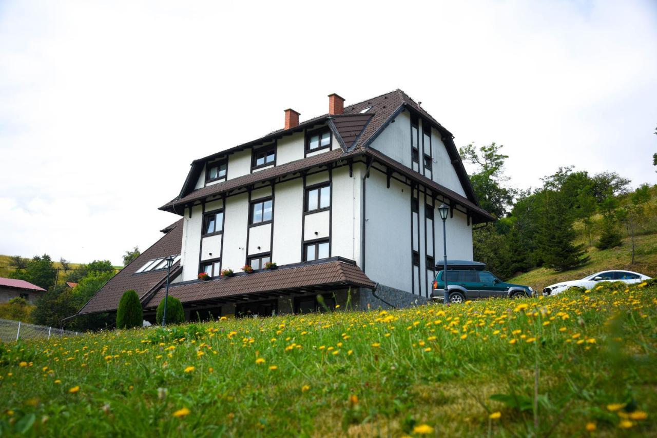 Villa Mramor Бржеце Екстер'єр фото